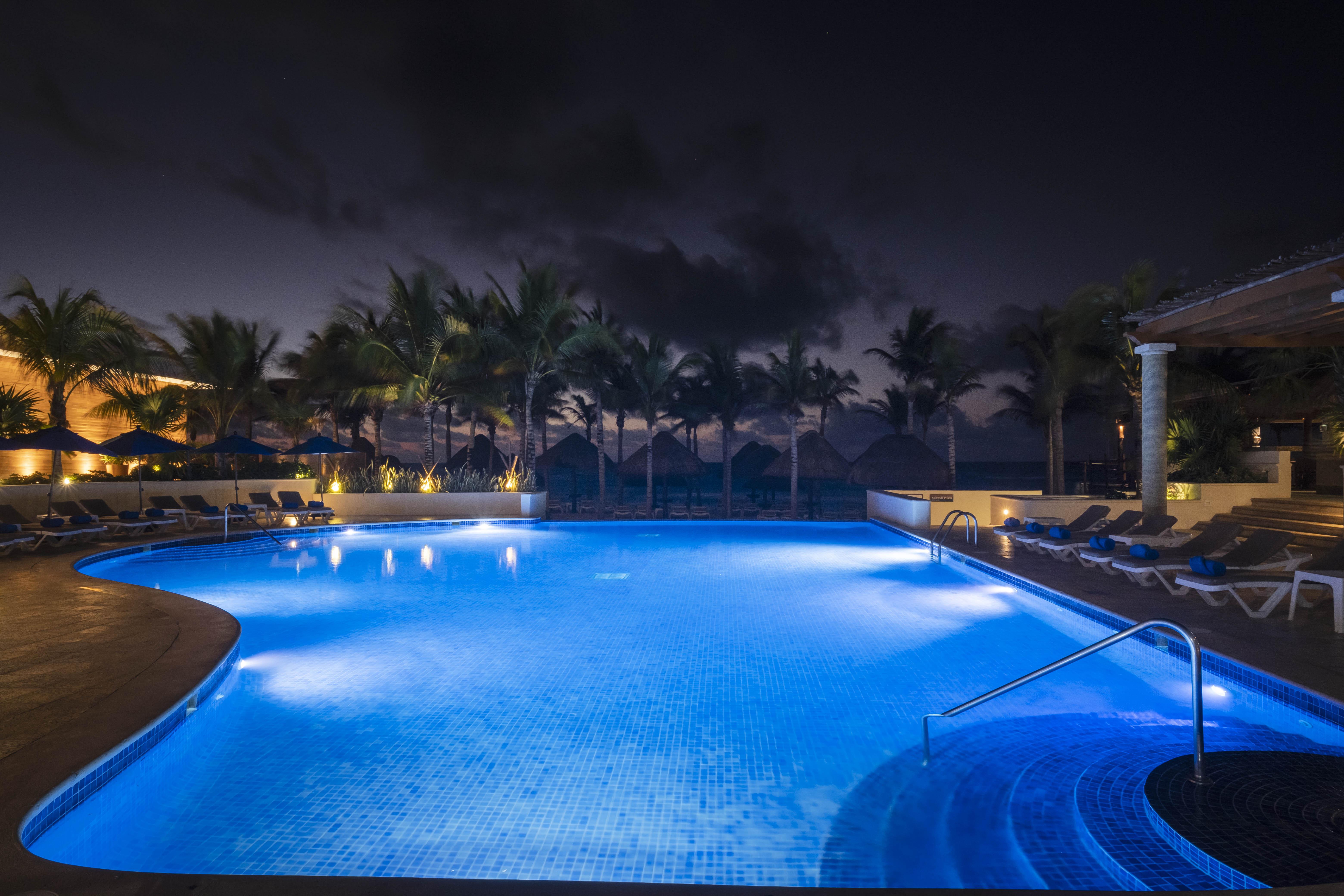 Hotel NYX Cancún Extérieur photo